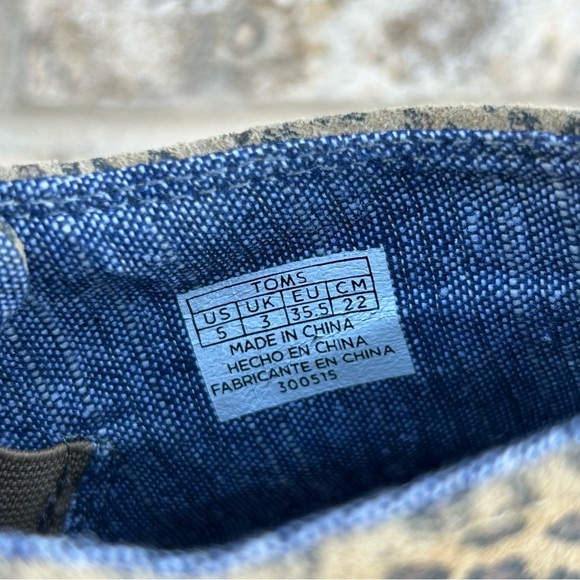 TOMS Cheetah Print Wedge Ankle Booties Shoes Size 5 - Picture 9 of 9